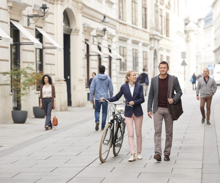 Zu Fuß bewegt durchs neue Jahr. Wien zu Fuß